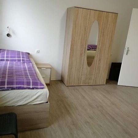 Haupthaus Moeblierte Zimmer Mit Eigenem Bad Uelzen Eksteriør bilde